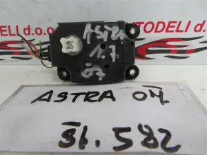 OPEL ASTRA L.07, MOTORČEK LOPUTE NA PEČKI