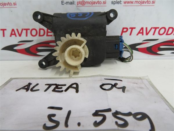 SEAT ALTEA L.04, MOTORČEK LOPUTE NA PEČKI