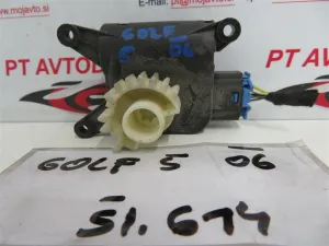 VW GOLF 5 L.06, MOTORČEK LOPUTE NA PEČKI