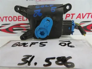 VW GOLF 5 L.06, MOTORČEK LOPUTE NA PEČKI