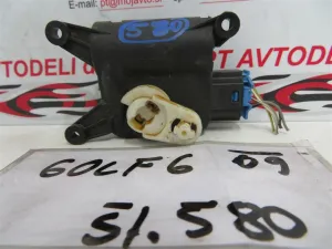 VW GOLF 6 L.09, MOTORČEK LOPUTE NA PEČKI