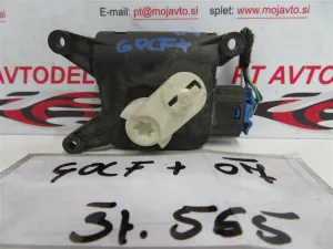 VW GOLF PLUS L.07, MOTORČEK LOPUTE NA PEČKI
