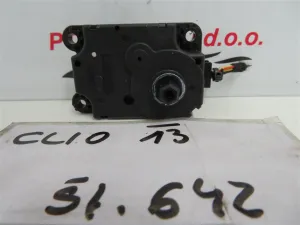 RENAULT CLIO L.13, MOTORČEK LOPUTE NA PEČKI