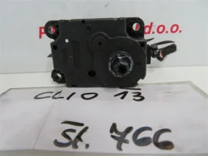 RENAULT CLIO L.13, MOTORČEK LOPUTE NA PEČKI
