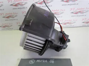 OPEL ASTRA L.08, MOTORČEK PEČKE