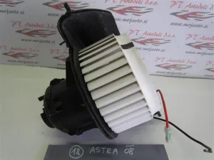 OPEL ASTRA L.08, MOTORČEK PEČKE
