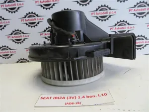 SEAT IBIZA L.10, MOTORČEK PEČKE