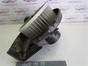 AUDI A2 L.03, MOTORČEK PEČKE