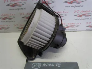 OPEL ASTRA L.05, MOTORČEK PEČKE