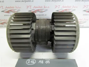 AUDI A8 L.04, MOTORČEK PEČKE