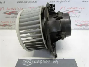 RENAULT LAGUNA L.04, MOTORČEK PEČKE