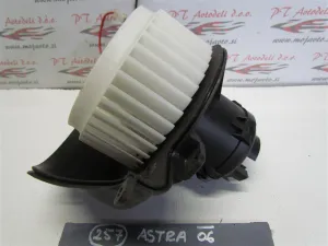 OPEL ASTRA L.06, MOTORČEK PEČKE