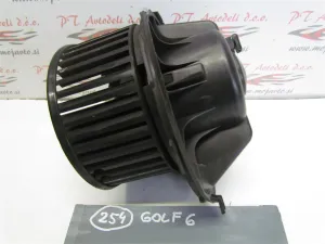 VW GOLF 6 L.09, MOTORČEK PEČKE