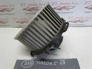 MAZDA 5 L.07, MOTORČEK PEČKE