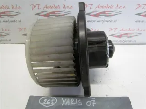 OPEL ASTRA L.04, MOTORČEK PEČKE