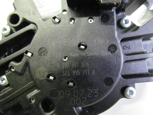 VW POLO L.09, MOTORČEK ZADNJEGA BRISALCA - Image 2