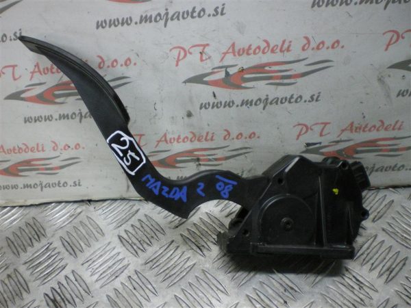 MAZDA 2 L.08, STOPALKA GASA