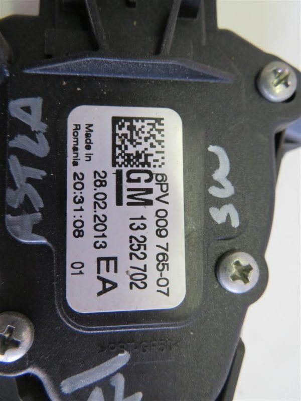 OPEL ASTRA SW 1.7 CDTI L.12, STOPALKA ZA GAS - Image 2