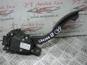 RENAULT LAGUNA L.05, STOPALKA GASA