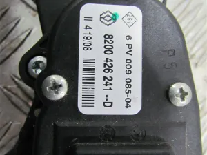 RENAULT TWIGO L.09, STOPALKA GASA