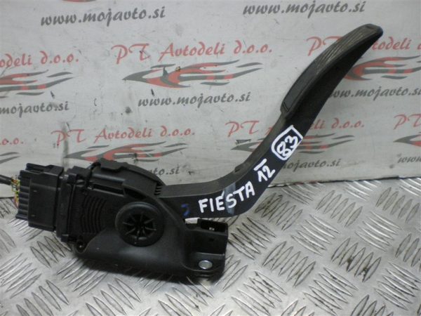 FORD FIESTA L.12, STOPALKA GASA