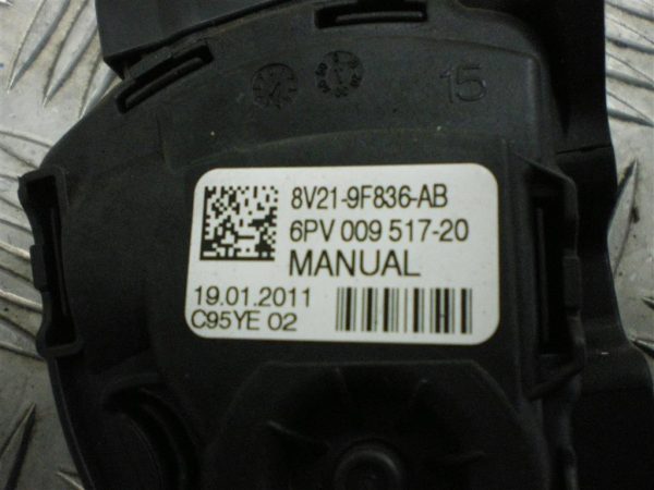 FORD FIESTA L.12, STOPALKA GASA - Image 2