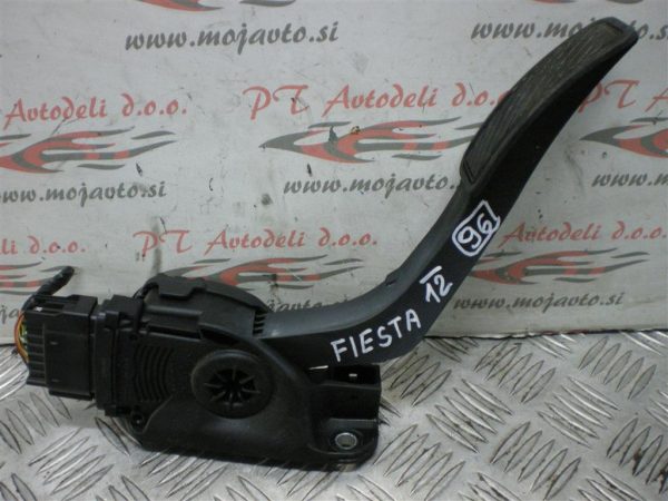 FORD FIESTA L.12, STOPALKA GASA