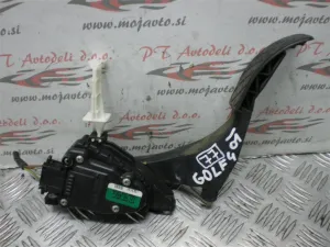 VW GOLF 4 L.01, STOPALKA GASA