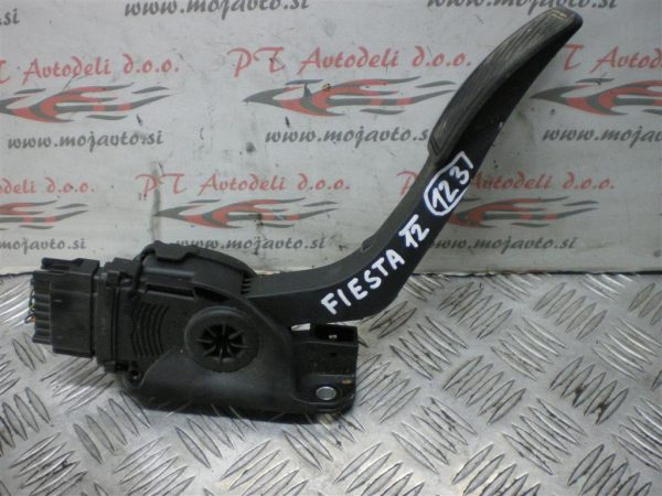 FORD FIESTA L.12, STOPALKA GASA
