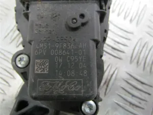 FORD FOCUS L.07, STOPALKA GASA
