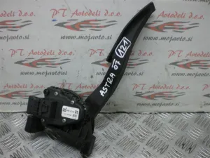 OPEL ASTRA L.07, STOPALKA GASA