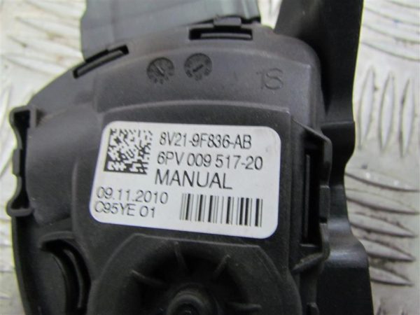 FORD FIESTA L.10, STOPALKA GASA - Image 2