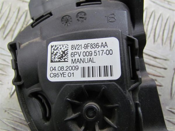FORD FIESTA L.12, STOPALKA GASA - Image 2