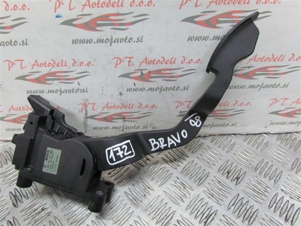 FIAT BRAVO L.08, STOPALKA GASA