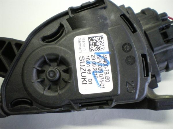FIAT SEDICI 2.0 JTDM L.10, STOPALKA GASA - Image 2