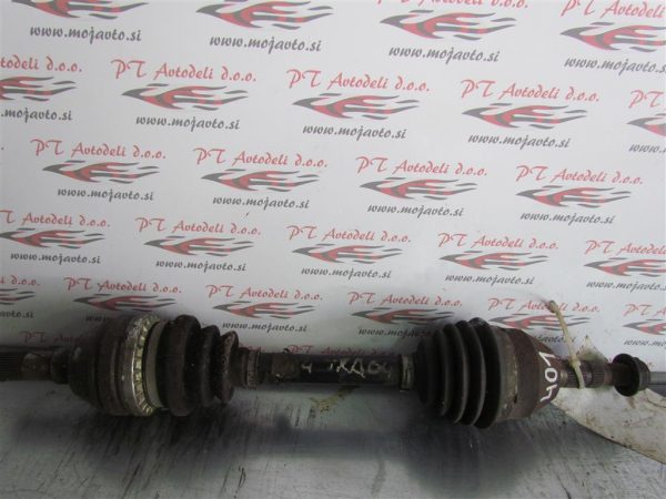 OPEL ASTRA L.04, POLOSOVINA, LEVA