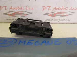 RENAULT MEGANE L.05, ČITALEC KARTIC