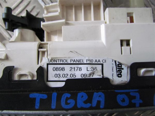 OPEL TIGRA L.07, STIKALA ROČNE KLIME - Image 3