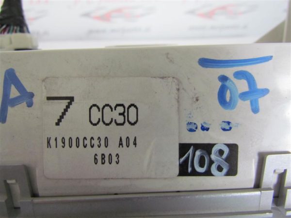 MAZDA 5 L.07, KOMANDE AVTOMATSKE KLIME - Image 2
