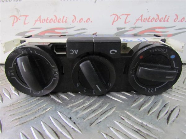 VW POLO L.03, STIKALA ROČNE KLIME