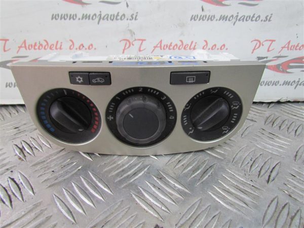 OPEL CORSA L.07, STIKALA ROČNE KLIME