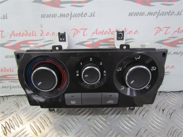 FIAT BRAVO L.07, STIKALA ROČNE KLIME