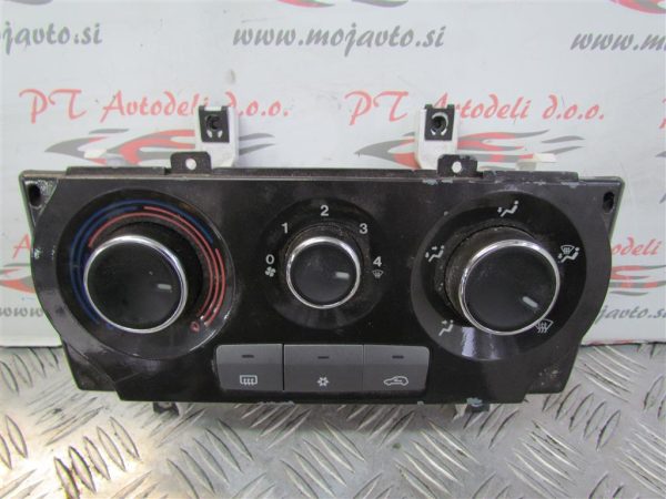 FIAT BRAVO L.07, STIKALA ROČNE KLIME