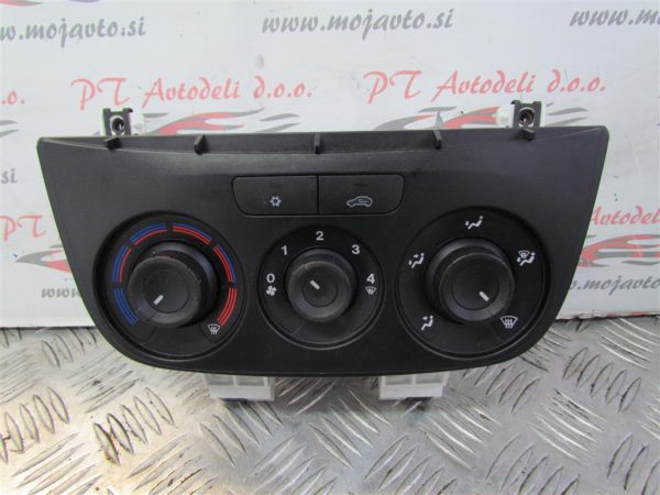 FIAT DOBLO L.10, STIKALA ROČNE KLIME