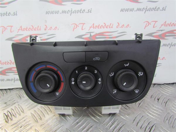 FIAT DOBLO L.11, STIKALA ROČNE KLIME