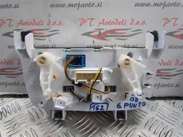 FIAT G.PUNTO L.08, STIKALA ROČNE KLIME - Image 2