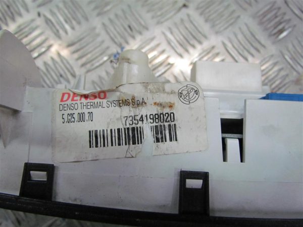 FIAT G.PUNTO L.08, STIKALA ROČNE KLIME - Image 3