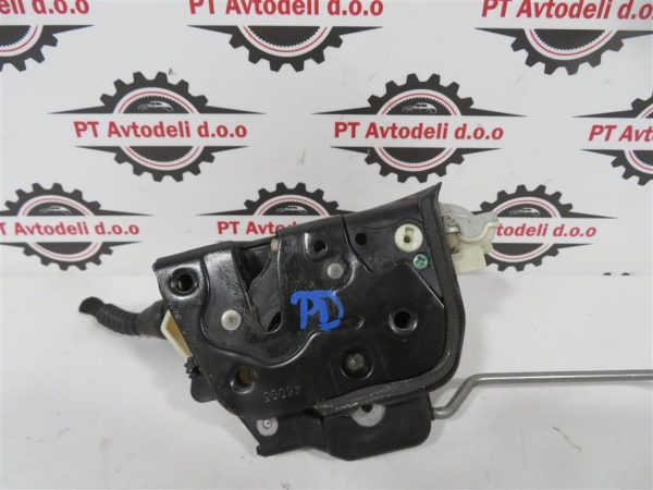 AUDI A4 L.07, KLJUČAVNICA VRAT, PREDNJA DESNA - Image 2