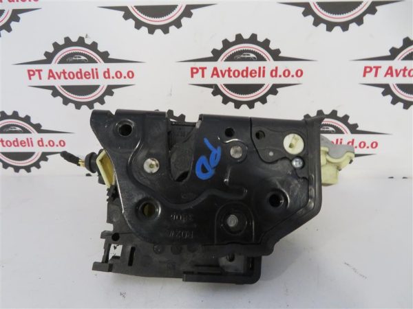 VW PASSAT L.07, KLJUČAVNICA VRAT, PREDNJA DESNA - Image 2