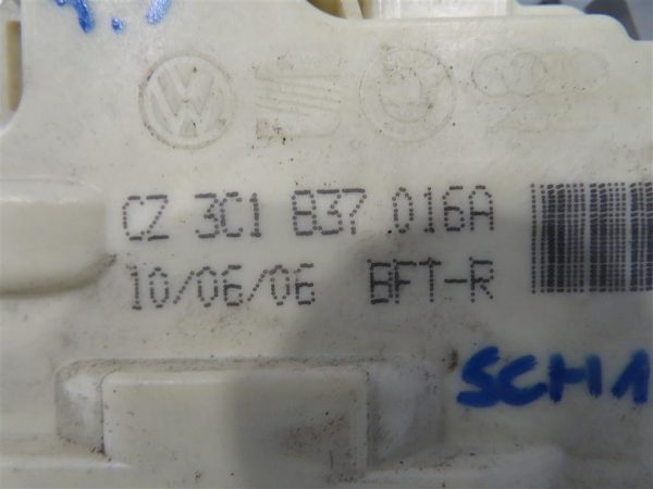 VW PASSAT L.07, KLJUČAVNICA VRAT, PREDNJA DESNA - Image 3